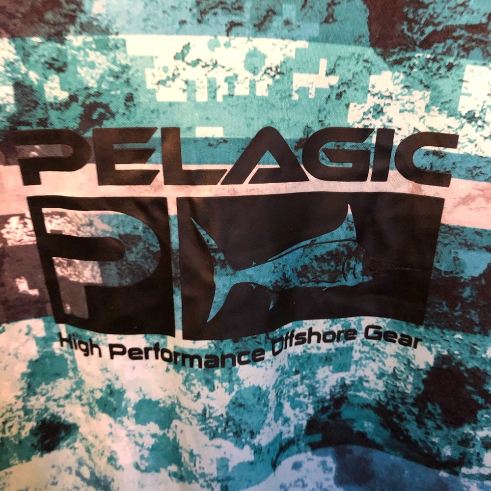 PELAGIC Mens VaporTek PGF Outdoor Fishing long sleeve shirt. $20